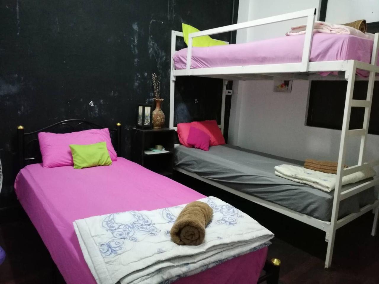 My Bed & Breakfast Чианграй Экстерьер фото
