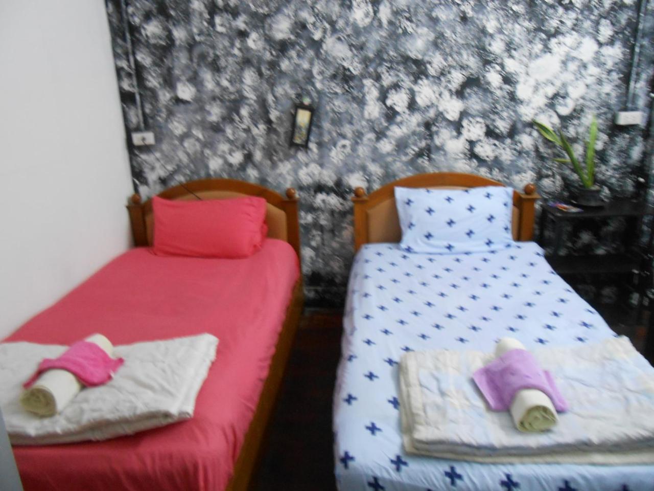 My Bed & Breakfast Чианграй Экстерьер фото